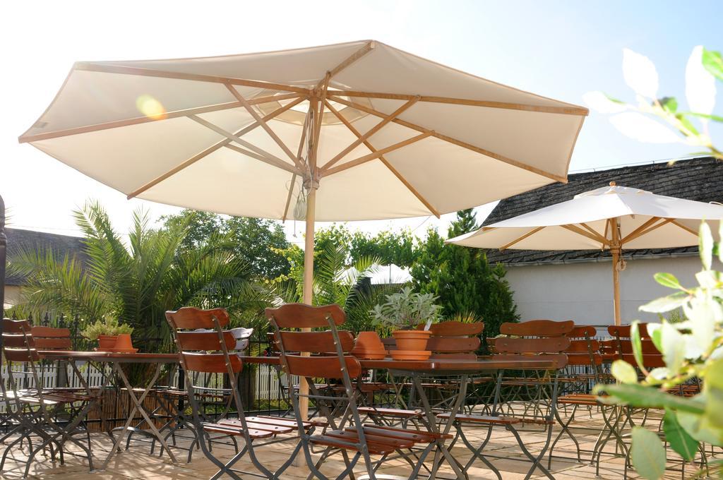 Gasthaus Weingut Stahl Oberwesel Εξωτερικό φωτογραφία